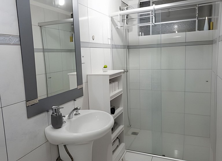 3 Quartos • Garagem • Próx Batel • Até 6