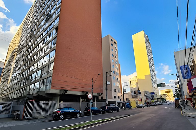 3 Quartos • Família • Garagem • Próx Batel