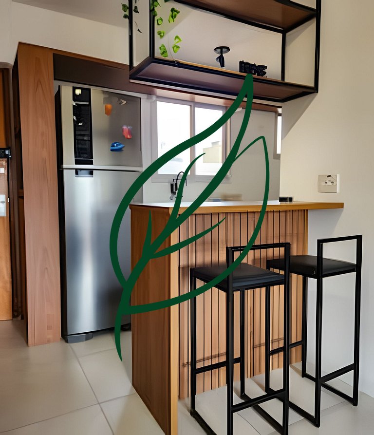 Centro | Varanda c/ Vista + Home Office