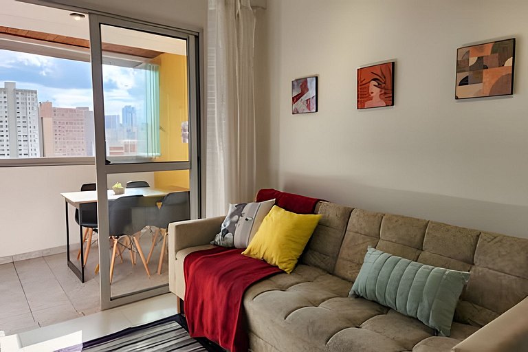 Centro | Varanda c/ Vista + Home Office