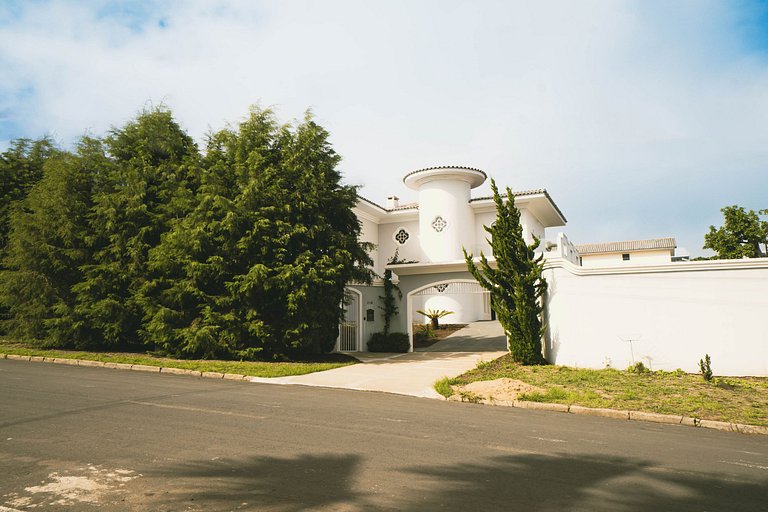 Castelinho Iguaçu • Suíte Atenas para Famílias