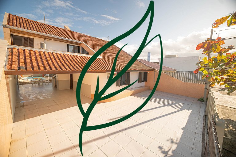 Piscina e Espaço Gourmet | A 50m da Praia