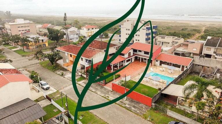 Casa com piscina para grupos em Shangri-lá