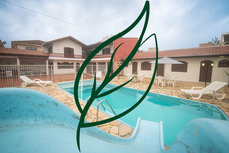 Casa com piscina para grupos em Shangri-lá
