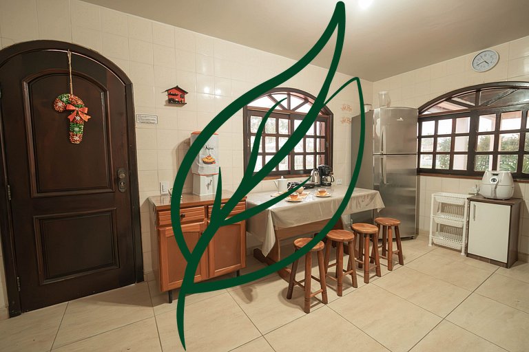 Casa com piscina para grupos em Shangri-lá
