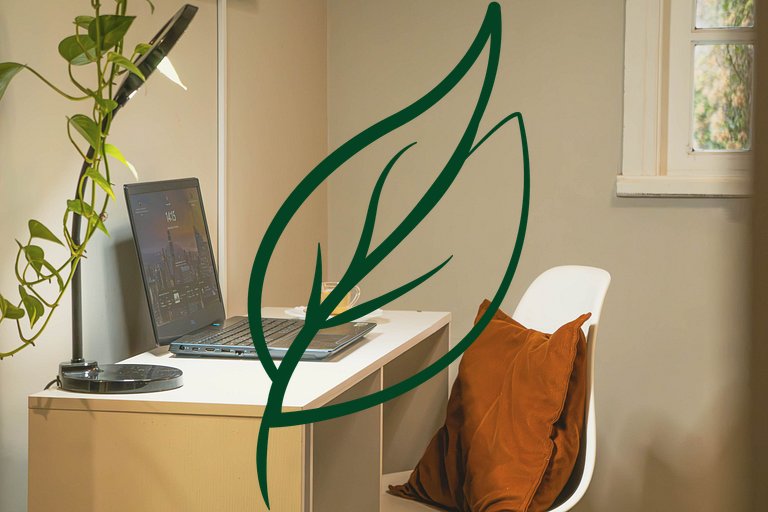 Studio com Ar e Vista Verde • 600m Parque Barigui