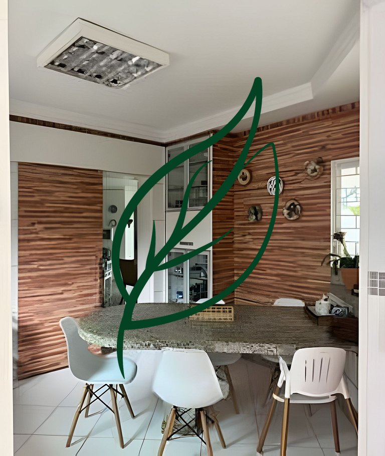 Casa com 3 suítes, hidro e churrasqueira