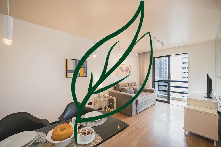 Varanda com vista, piscina e garagem no Bigorrilho